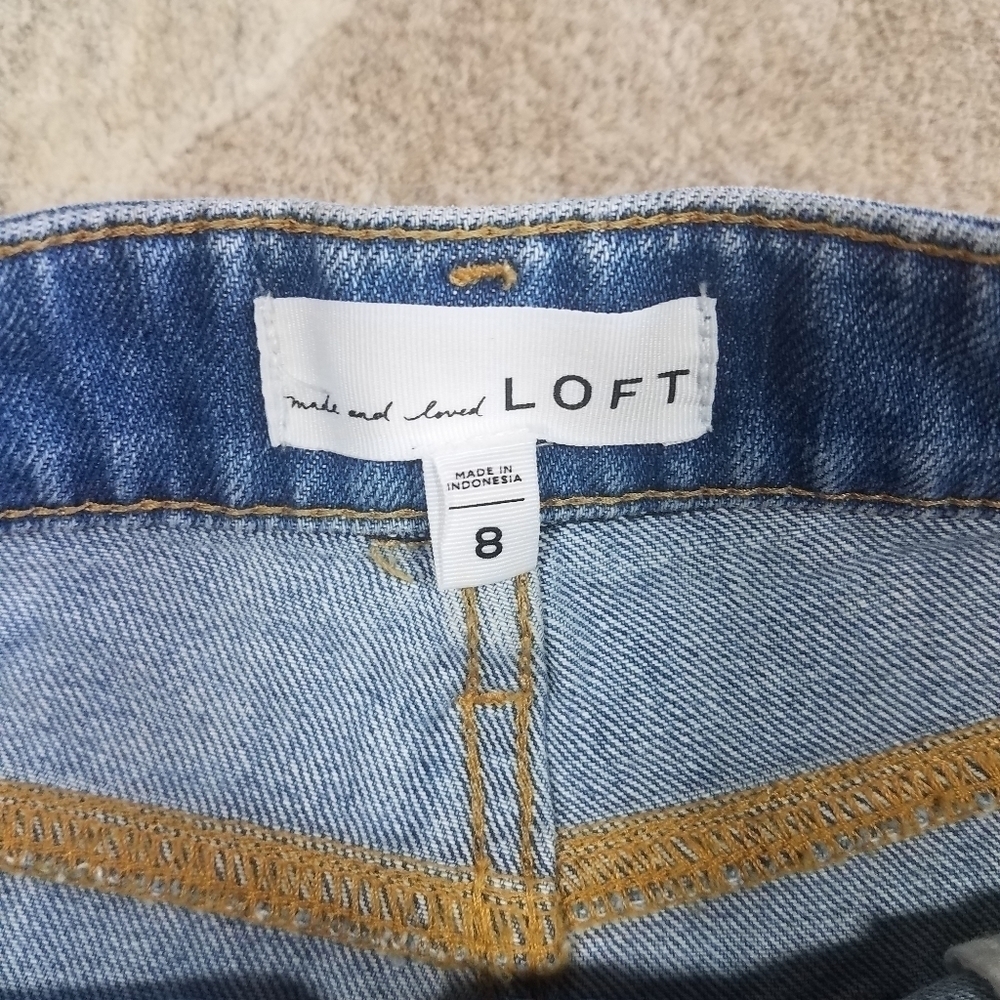 Ann Taylor Loft Raw Hem Jean Skirt Size 8 - Picture 2 of 4